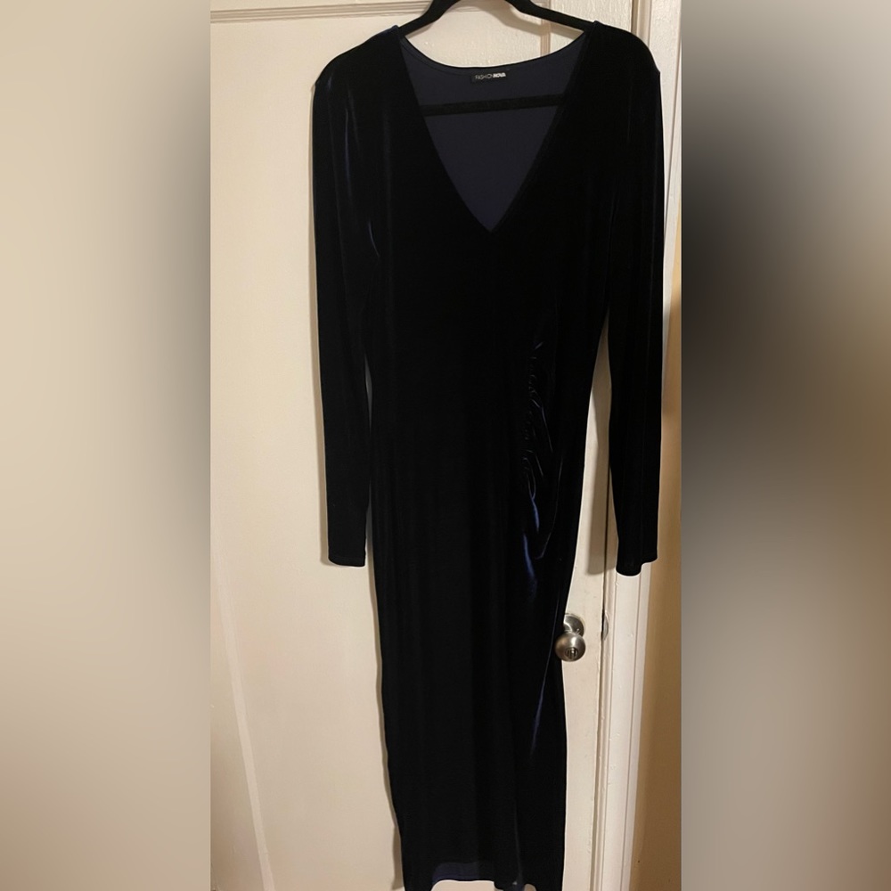 Fashion nova navy velvet high slit dress